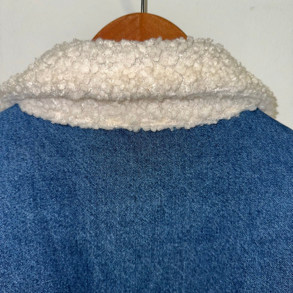 BiBi Women’s Blue Denim & Cream Sherpa Jean Jacket Size Small - Picture 8 of 16